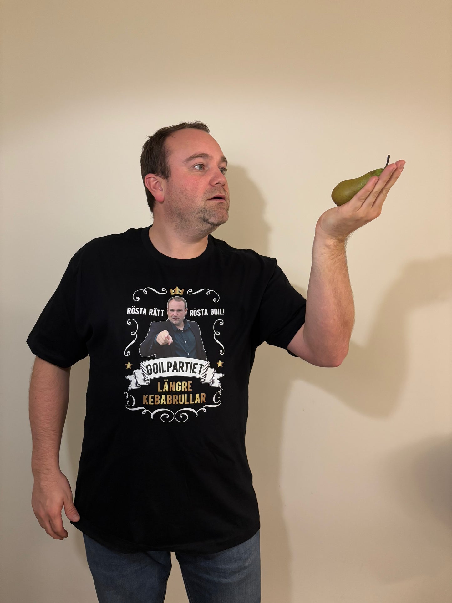 T-shirt Goilpartiet "Längre kebabrullar"