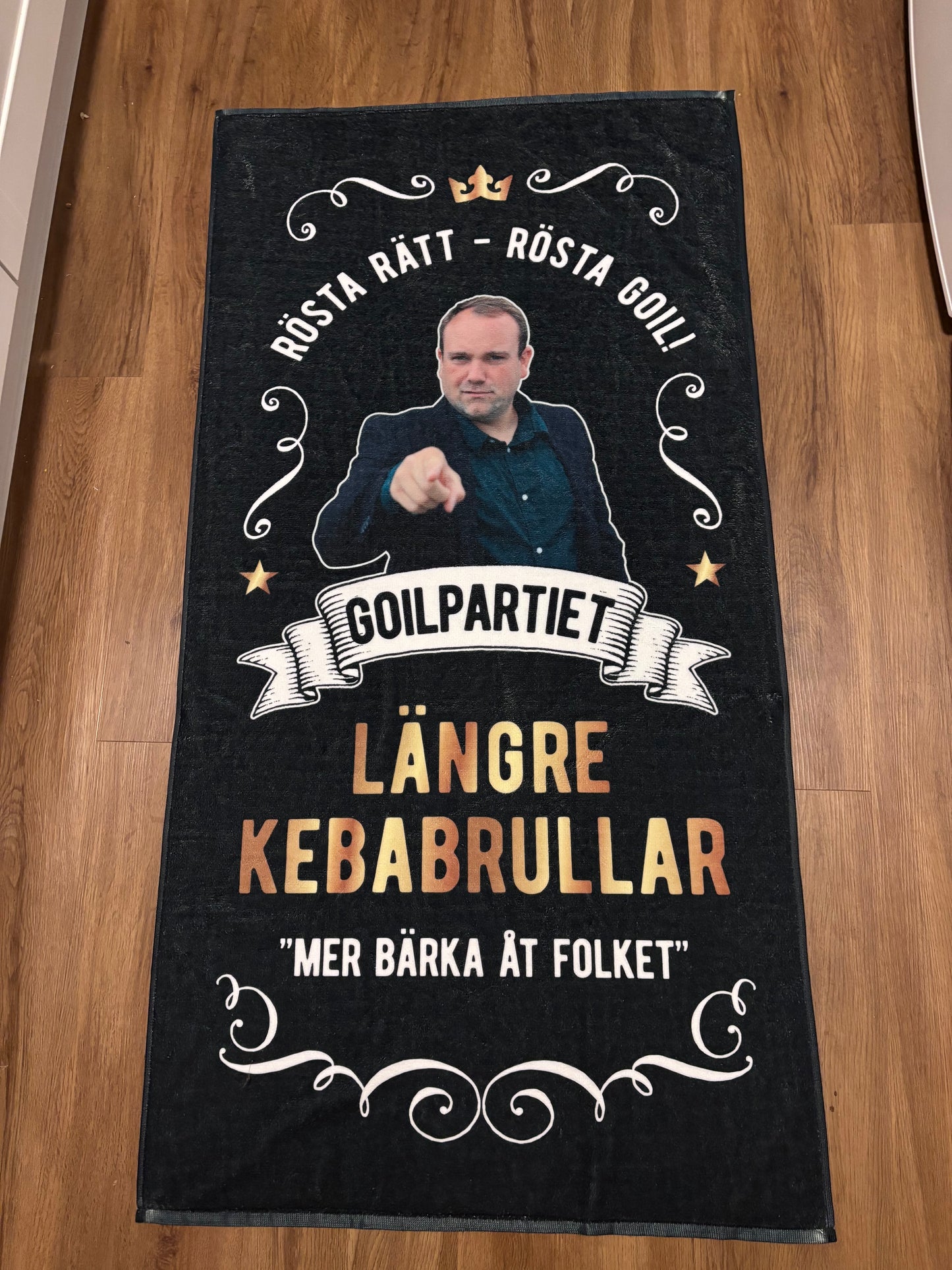 Goilpartiet Handduk 70 x 140